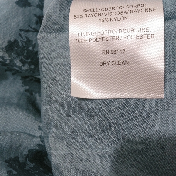 Gal meets Glam bluefox retro smocked floral dress - Picture 6 of 11